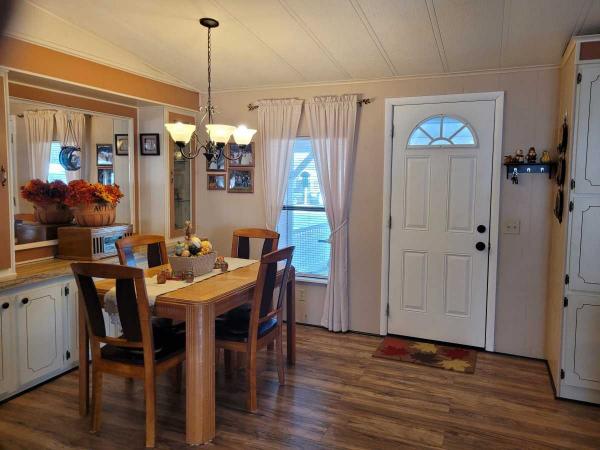 1983 Barrington Manufactured Home