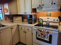 1983 Barrington Manufactured Home