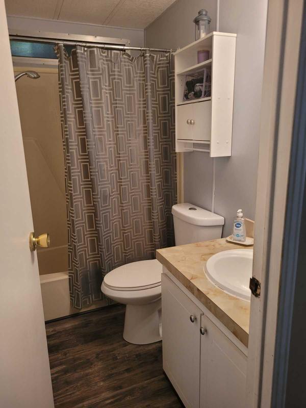 1983 Barrington Manufactured Home