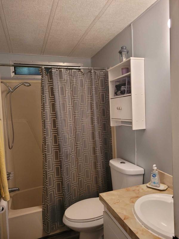 1983 Barrington Manufactured Home