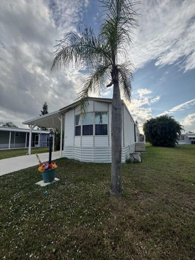 Photo 2 of 14 of home located at 15 Alta Loma Port St Lucie, FL 34952