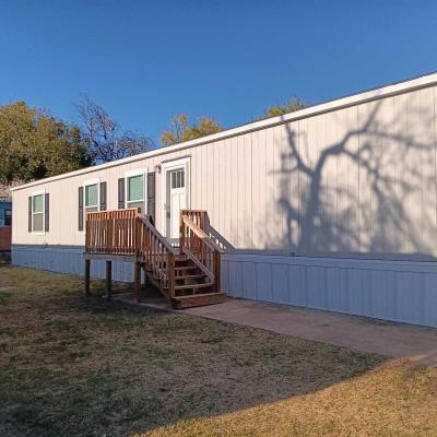 Photo 5 of 13 of home located at 2501 Martin Luther King Dr #717 San Angelo, TX 76903