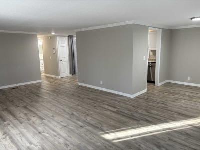 Photo 5 of 11 of home located at 37945 Bentley Drive Lot 110 Zephyrhills, FL 33542