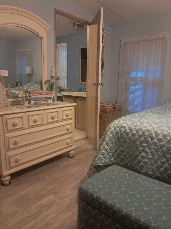 1993 Fleetwood Carriage Hill Classic Manufactured Home