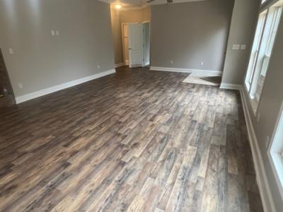 Photo 5 of 13 of home located at 2828 Powells Crk Pikeville, KY 41501