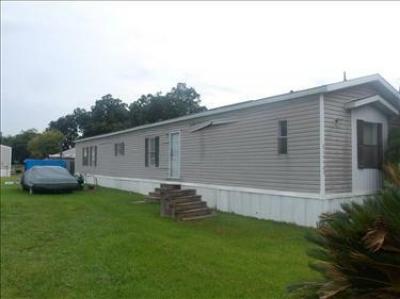 Mobile Home at 31990 Lacroix Rd White Castle, LA 70788