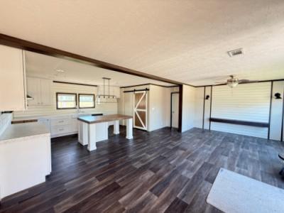 Photo 3 of 16 of home located at 1411 Meekins Rd Cleveland, TX 77328