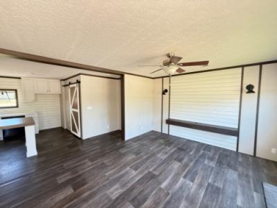 Photo 4 of 16 of home located at 1411 Meekins Rd Cleveland, TX 77328