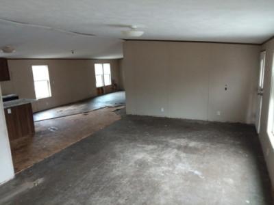 Photo 4 of 17 of home located at 1296 County Road 931 Paragould, AR 72450