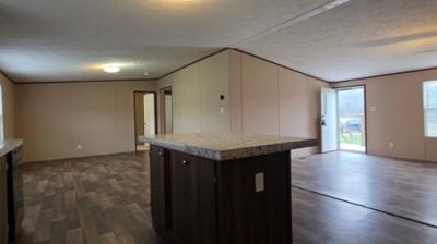 Photo 4 of 26 of home located at 6572 Blue Level Rd Rockfield, KY 42274