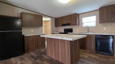 Photo 5 of 26 of home located at 6572 Blue Level Rd Rockfield, KY 42274