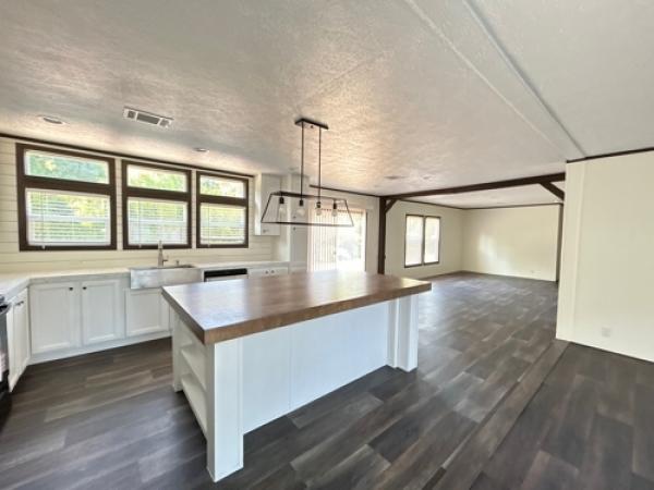 2022 ABSOLUTE Manufactured Home