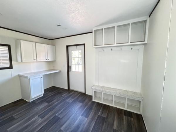 2022 ABSOLUTE Manufactured Home