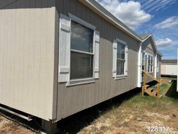 Photo 1 of 2 of home located at Manufactured Housing Consultan 13930 Interstate 35 S Von Ormy, TX 78073