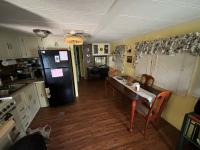 1985 WYNO na Mobile Home