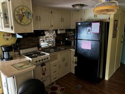 Photo 5 of 11 of home located at 37621 Elder Lane Zephyrhills, FL 33541