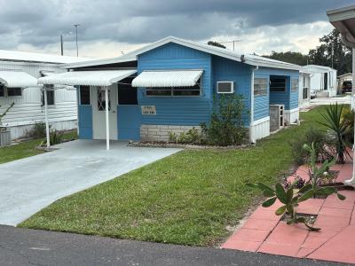 Photo 3 of 11 of home located at 37633 Arch Lane Zephyrhills, FL 33541