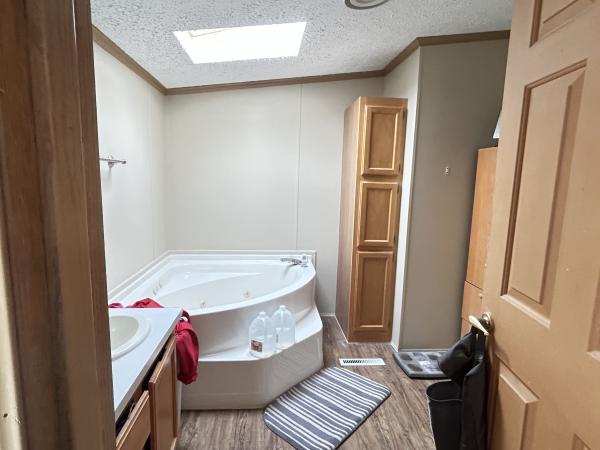 1998 Redman 143T0974 Mobile Home