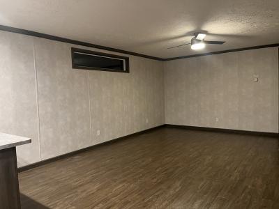 Photo 2 of 9 of home located at 158 Brookside Manor Goshen, IN 46526