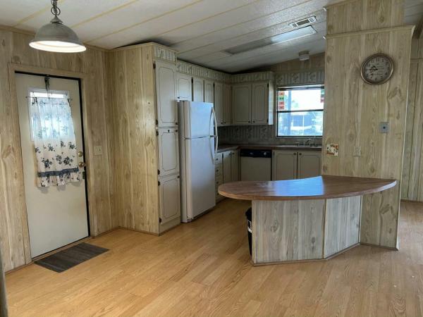 1984 HS Barrington Manufactured Home