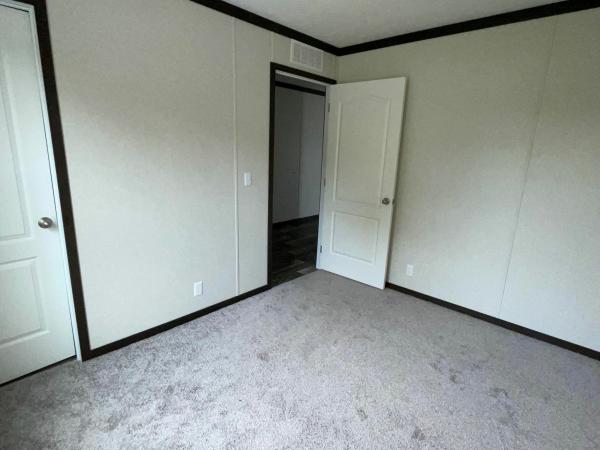 2022 Clayton Homes Inc Pulse Mobile Home