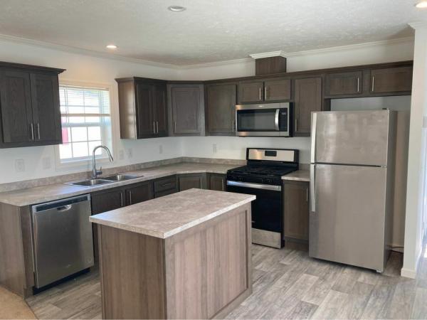 2022 Skylne FXE453 Mobile Home