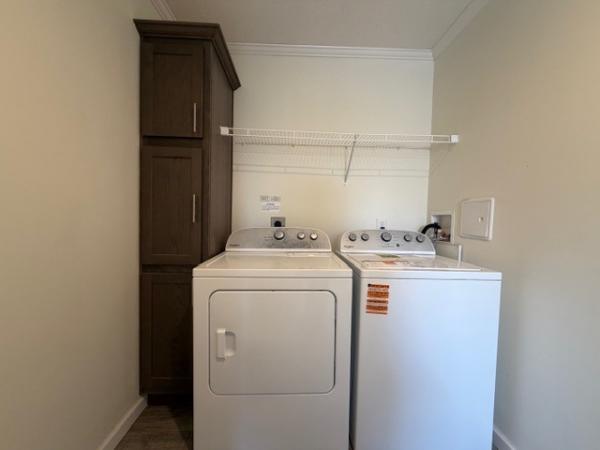 2022 Skylne FXE453 Mobile Home