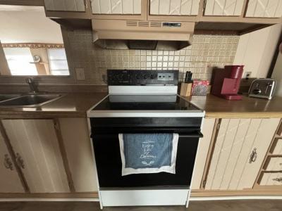 Photo 4 of 19 of home located at 31 Twin Coach Ct Daytona Beach, FL 32119