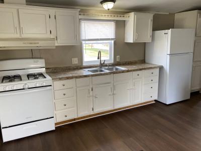 Photo 4 of 12 of home located at 926 Westfield Dr. Bluffton, IN 46714