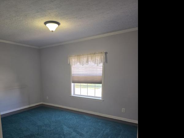 2003 Redman 143T5258 Mobile Home