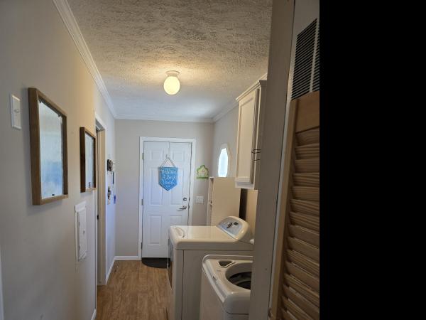 2003 Redman 143T5258 Mobile Home