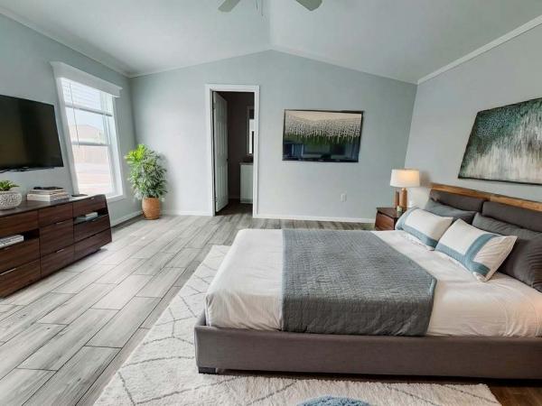 2025 Elliott Mobile Homes Solitaire Mobile Home