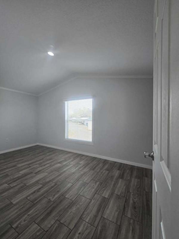 2025 Elliott Mobile Homes Solitaire Mobile Home