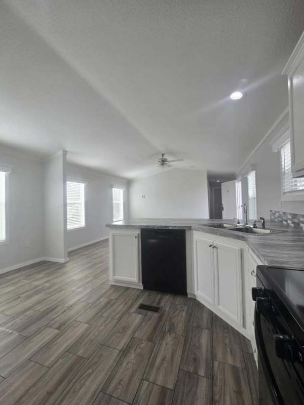 2025 Elliott Mobile Homes Solitaire Mobile Home