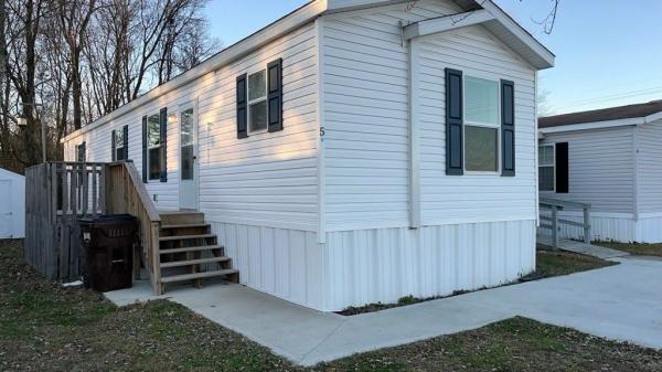 Photo 1 of 2 of home located at 5 Sulphur Springs Drive Lot 20005 Batavia, OH 45103