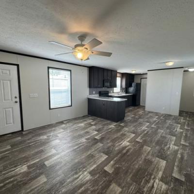 Photo 5 of 31 of home located at 9901 State Road 3 #0116 Muncie, IN 47303