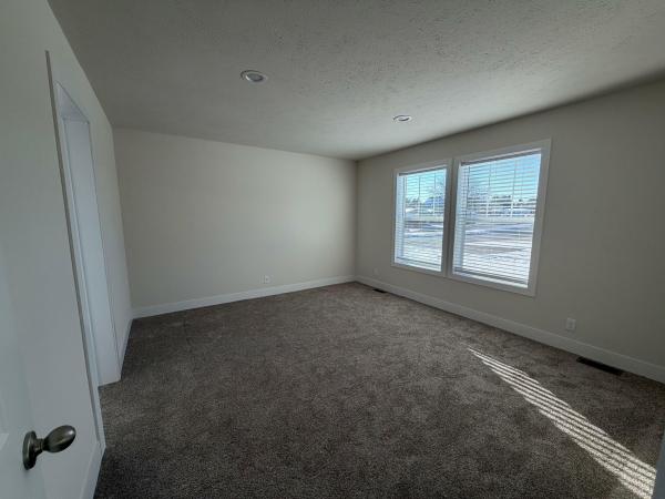 2025 Clayton 71 Eclipse
  Home