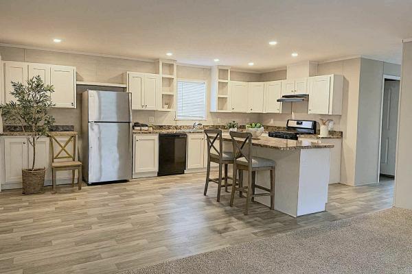 Photo 1 of 2 of home located at 16645 Lakewood Drive Lot 491 Holly, MI 48442