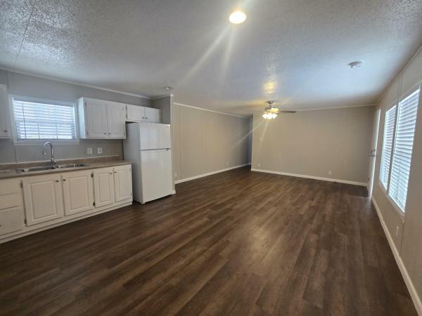 2023 LH166432F  Home