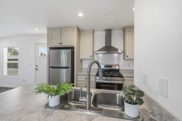 2024 CMH Manufacturing West Manufactured Home