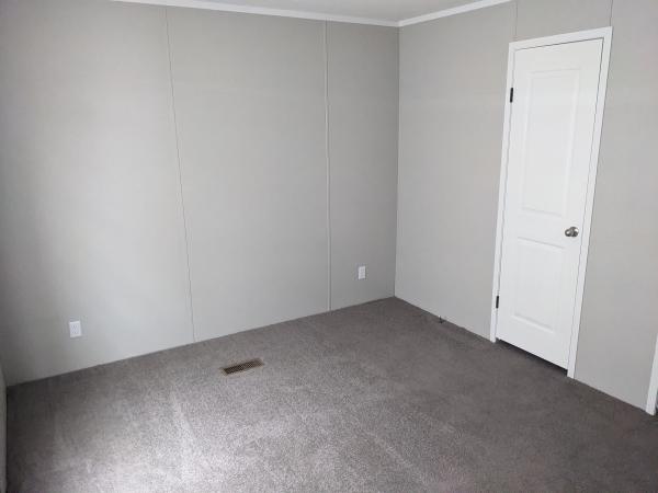 2023 Champion Redman Advantage II  Home