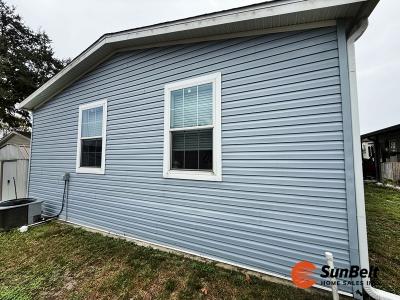 Photo 4 of 60 of home located at 7 Franklin Circle Sorrento, FL 32776