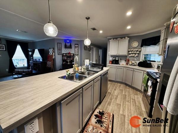 2022 CHAMPION Mobile Home