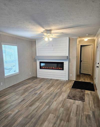 Photo 3 of 4 of home located at 1330 Rand Road Lot 82 Des Plaines, IL 60016