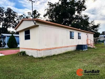 Photo 3 of 48 of home located at 4900 SE 102nd Place, Lot 134 Belleview, FL 34420