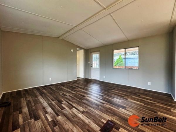 1985 SIES Mobile Home