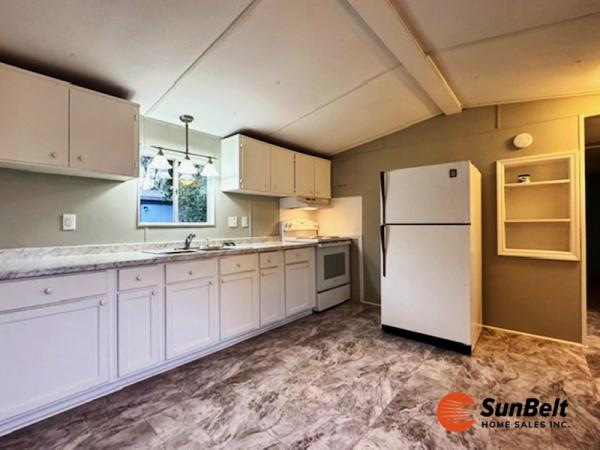 1985 SIES Mobile Home