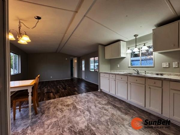 1985 SIES Mobile Home