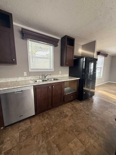 Photo 3 of 29 of home located at 534 E 37th Ave #167 Hobart, IN 46342