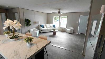 Photo 2 of 7 of home located at 5291 Collins Rd., #41 Jacksonville, FL 32244